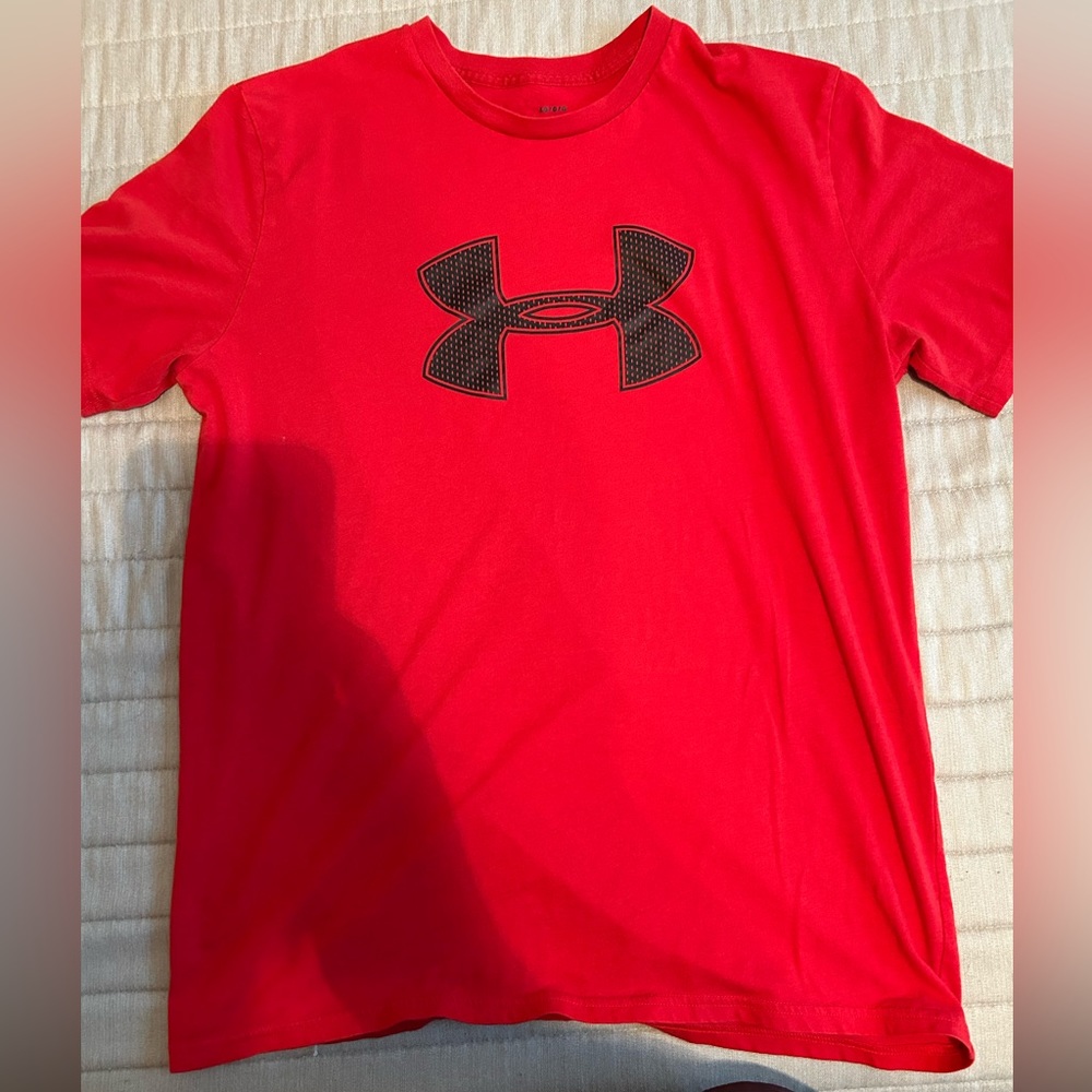 Under Armour men’s deep red T-shirt. Size M